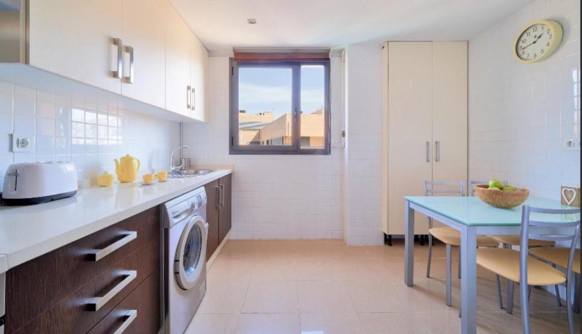Holidays2Malaga Heroe De Sostoa Con Piscina Junto Estacion Ave Y Playa Kültér fotó